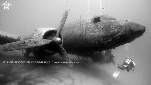 A DOUGLAS Dakota C47 ( DC3 )