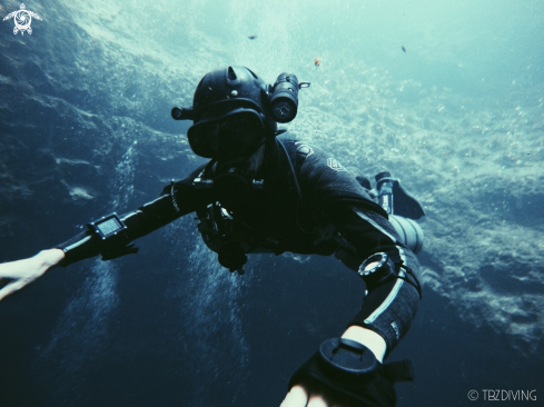 A Sidemount diver in Cenotes