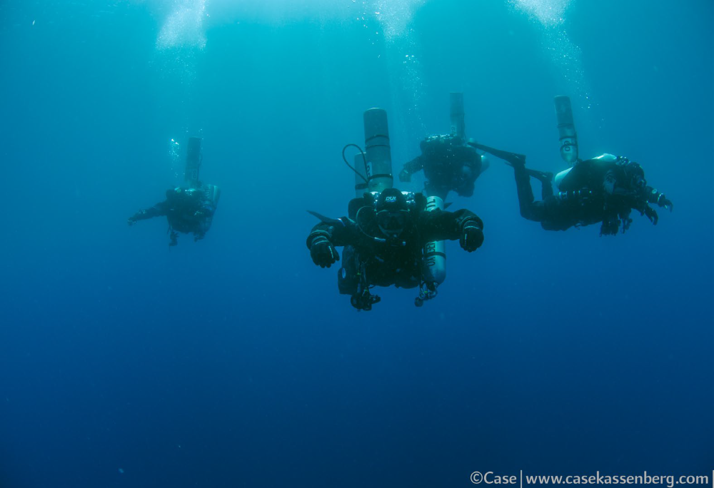 Team Pitch Blue at VIS Wreck
